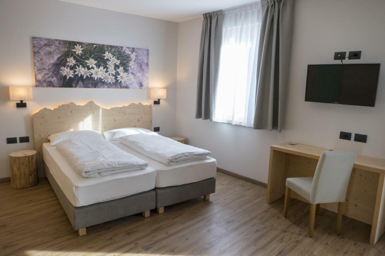 Agritur Piccolo Fiore B&B Taio Zewnętrze zdjęcie