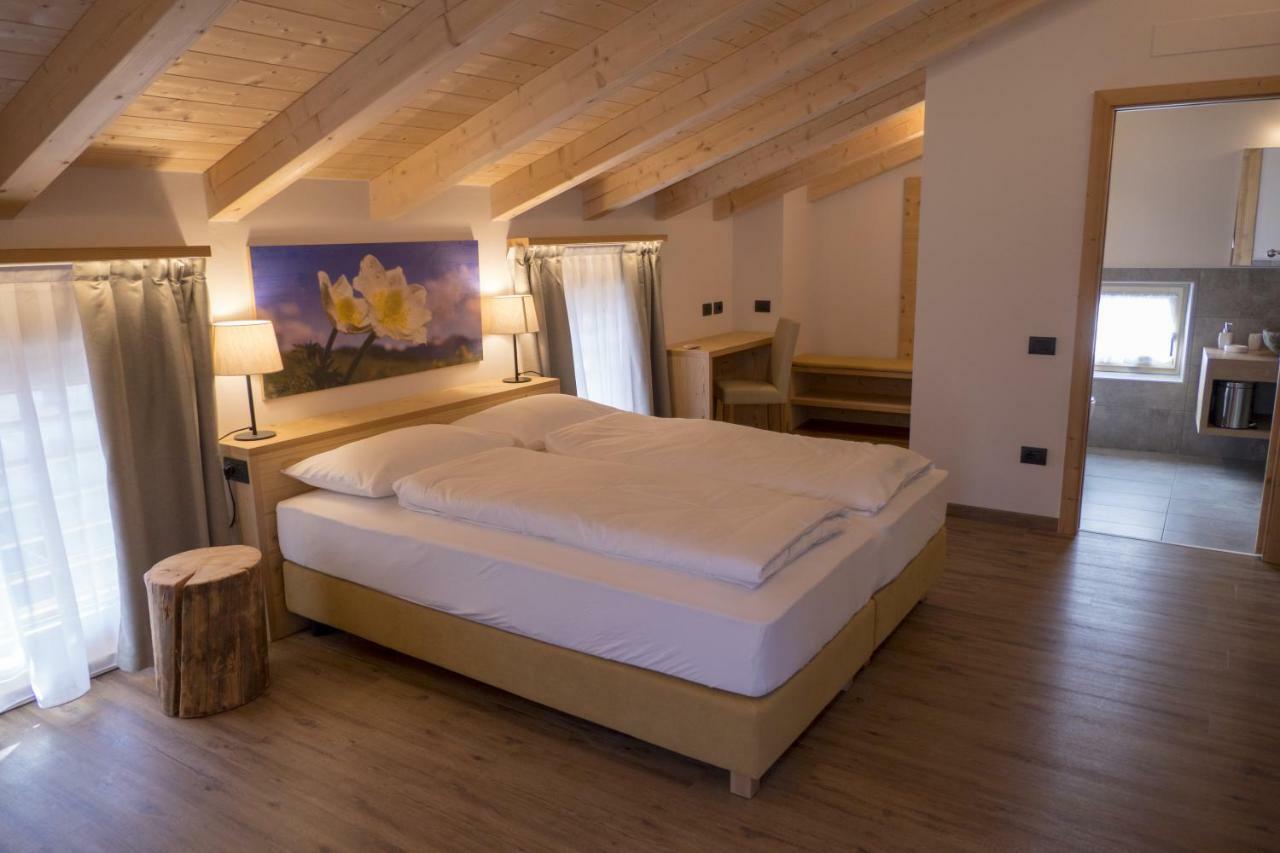 Agritur Piccolo Fiore B&B Taio Zewnętrze zdjęcie