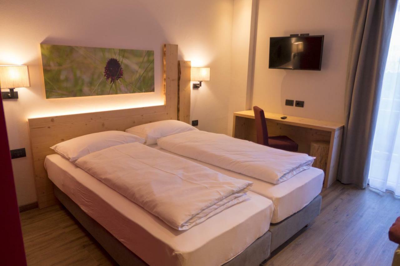 Agritur Piccolo Fiore B&B Taio Zewnętrze zdjęcie