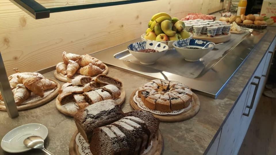 Agritur Piccolo Fiore B&B Taio Zewnętrze zdjęcie
